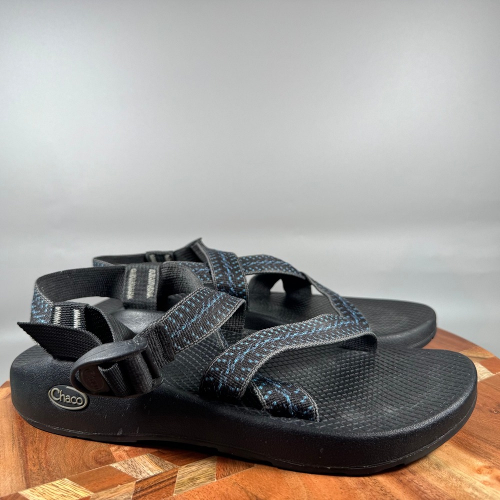 Chaco Z1 Classic Mens Size 9 Black Blue Vibram Sole Hiking Sport Sandals